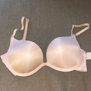 Victoria Secret Push Up Bra 34C